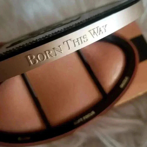 Too Faced highlight and blush palette Bundle - Picture 6 of 7